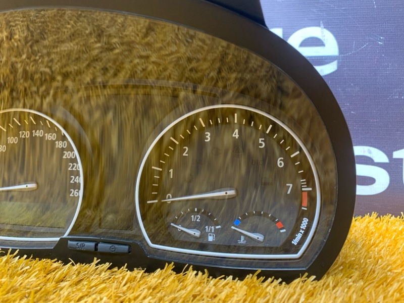 щиток приборов, 2000 рублей, Красноярск