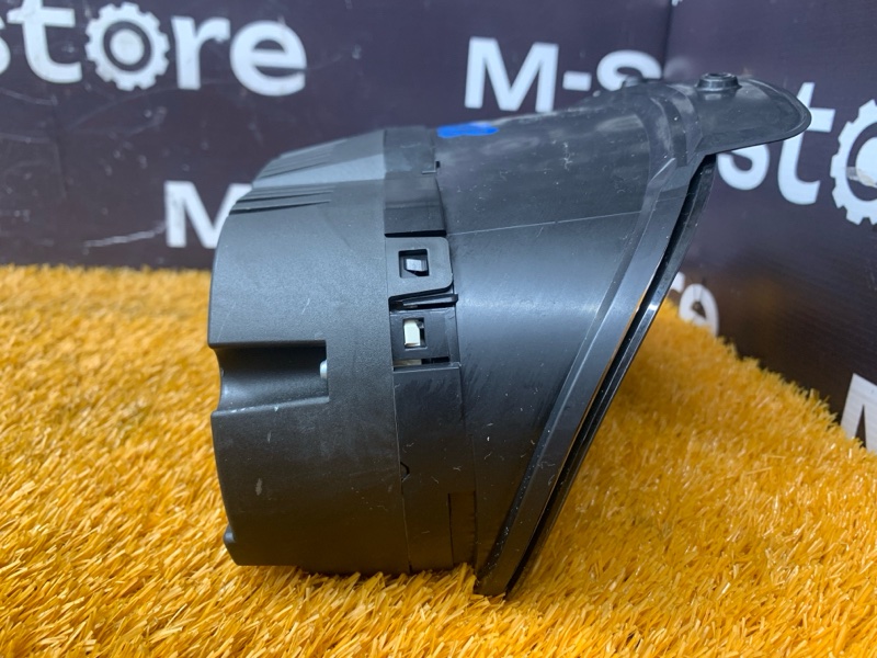 щиток приборов, 2000 рублей, Красноярск