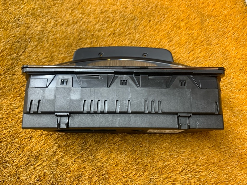 щиток приборов, 2000 рублей, Красноярск