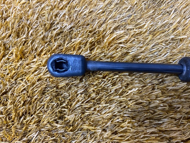 амортизатор багажника, 250 рублей, Красноярск