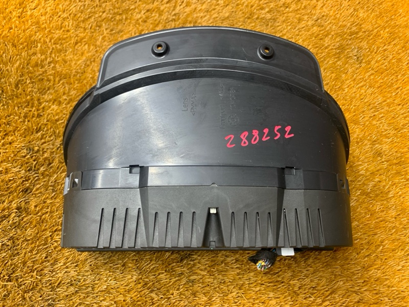 щиток приборов, 2000 рублей, Красноярск