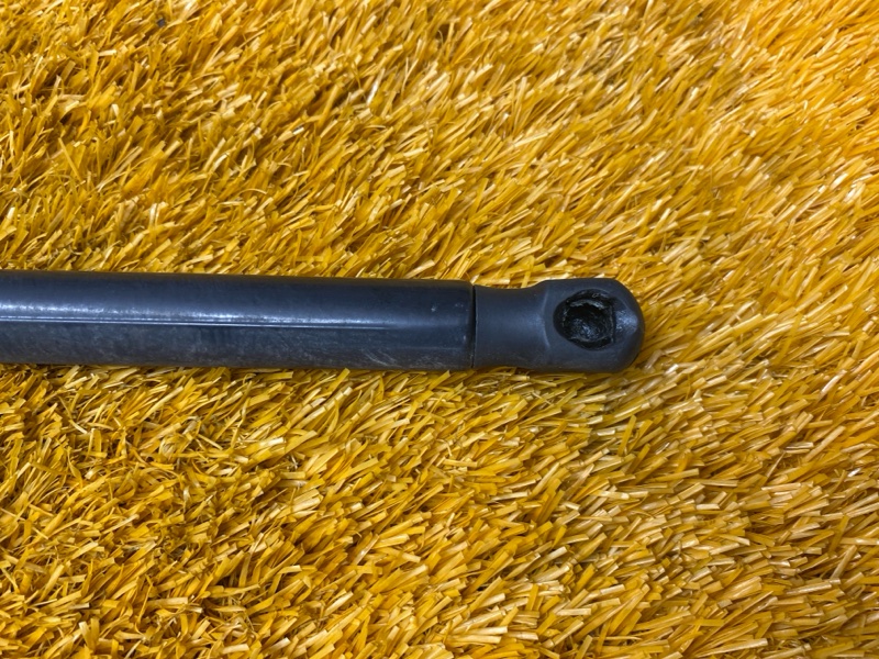 амортизатор капота, 500 рублей, Красноярск