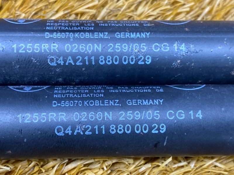 амортизатор капота, 1000 рублей, Красноярск