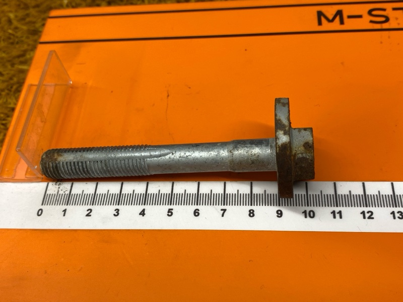 Болт развальный, 600 рублей, Красноярск