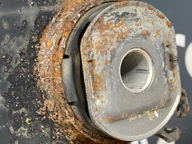 Балка поперечная (подрамник), 4000 рублей, Красноярск