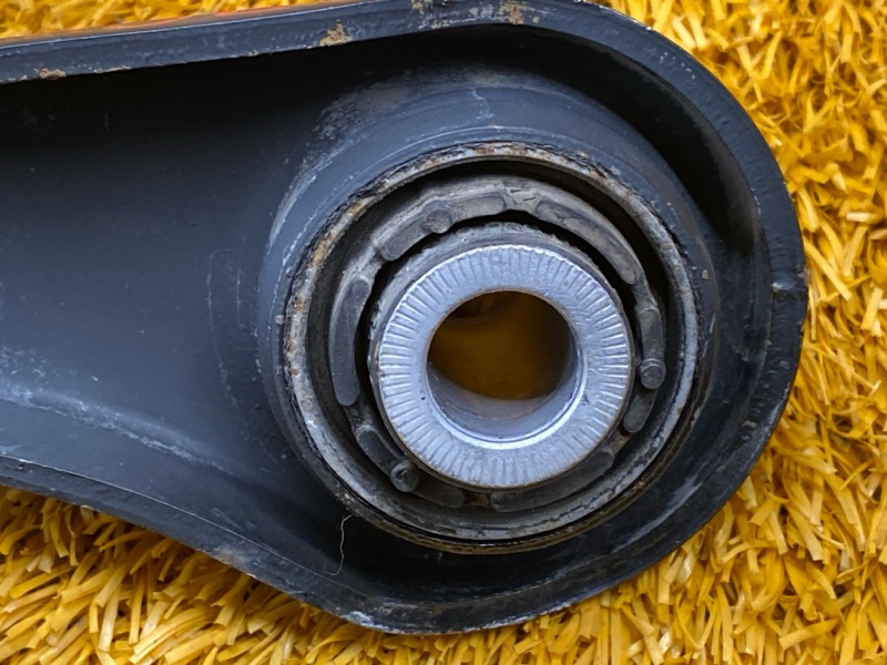 Рычаг подвески нижний, 1500 рублей, Красноярск