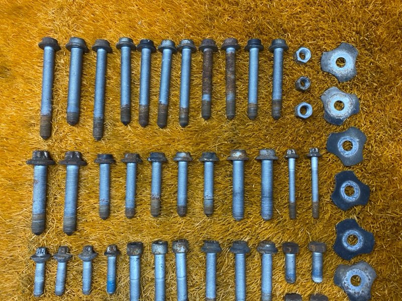 болты и гайки, 900 рублей, Красноярск