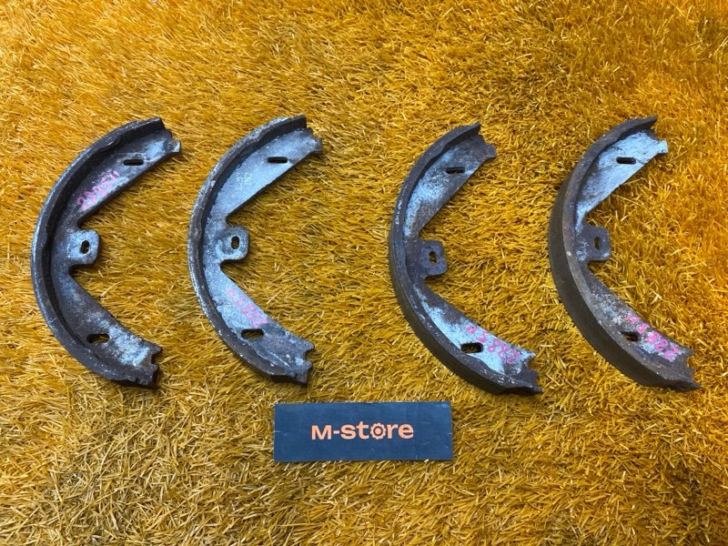 Колодки ручника, 1000 рублей, Красноярск