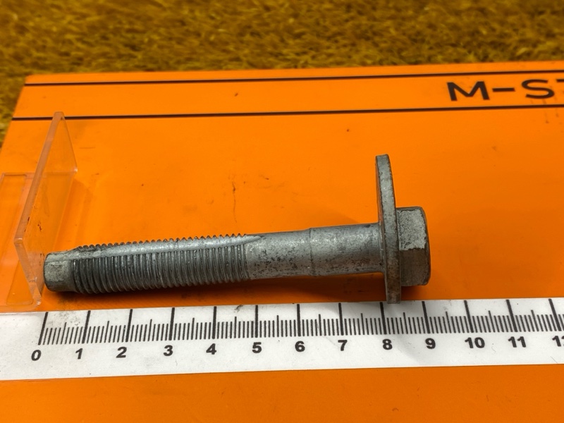 Болт развальный, 600 рублей, Красноярск