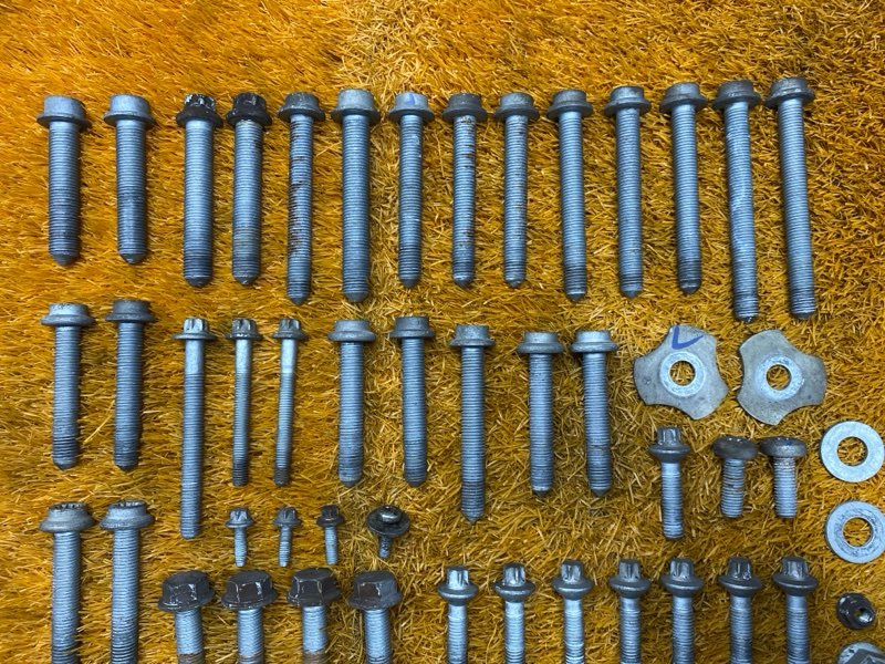 болты и гайки, 900 рублей, Красноярск