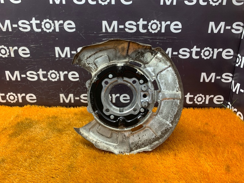 кулак поворотный, 1000 рублей, Красноярск