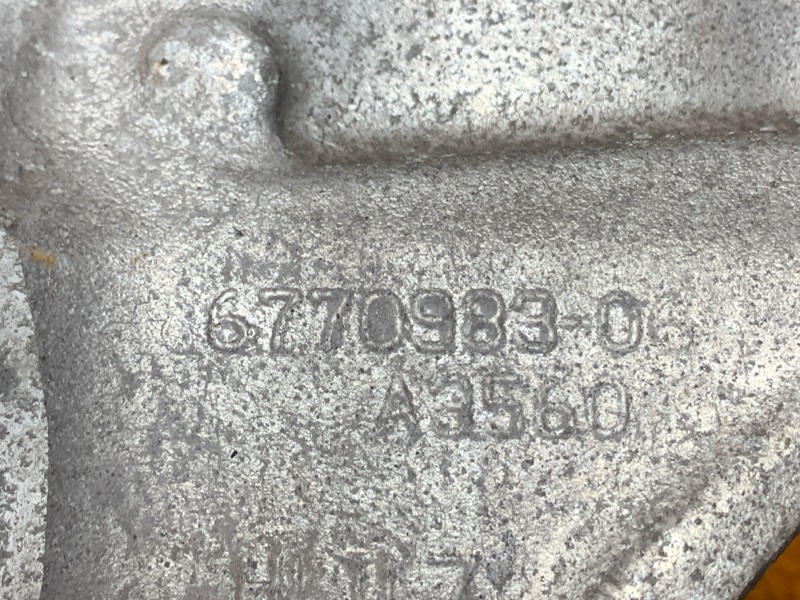 кулак поворотный, 1000 рублей, Красноярск