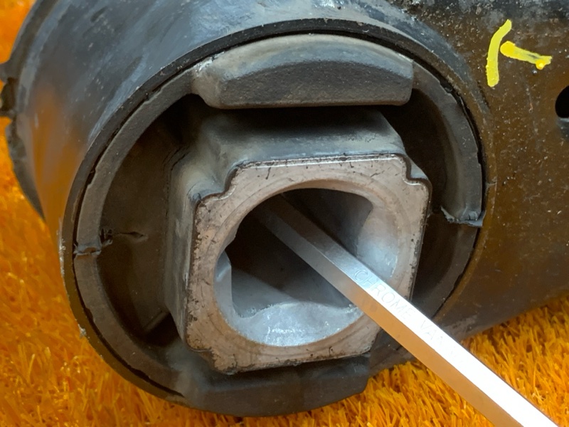 Балка поперечная (подрамник), 3000 рублей, Красноярск