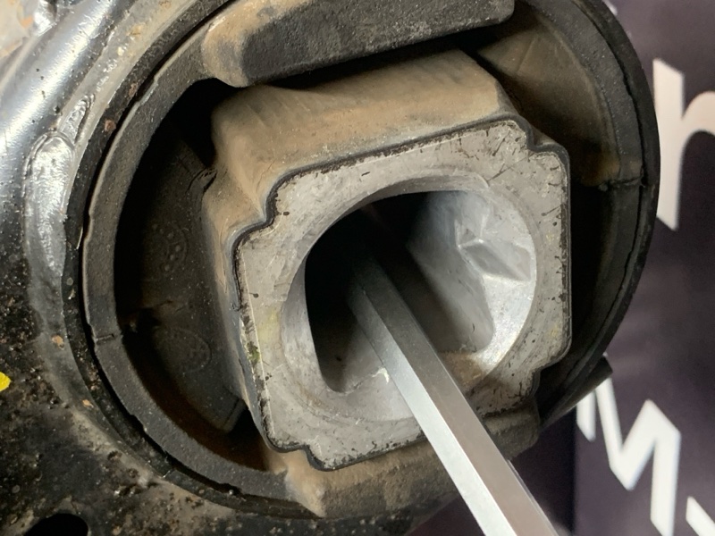 Балка поперечная (подрамник), 3000 рублей, Красноярск