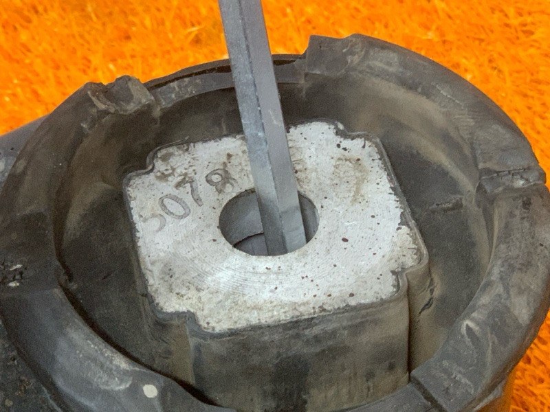 Балка поперечная (подрамник), 3000 рублей, Красноярск