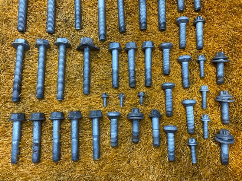 болты и гайки, 1000 рублей, Красноярск