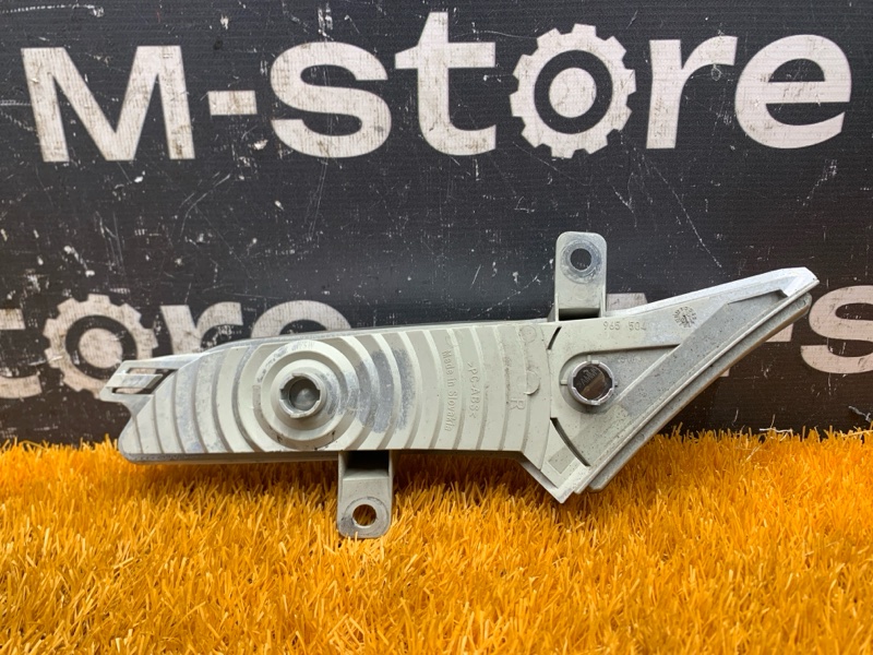 Поворотник, 3000 рублей, Красноярск