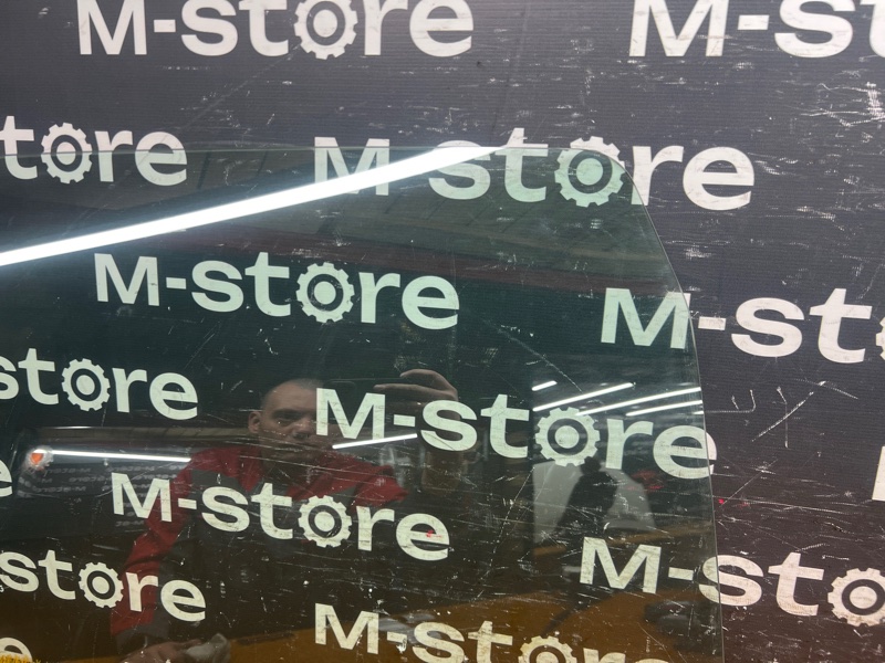 Стекло боковое, 900 рублей, Красноярск