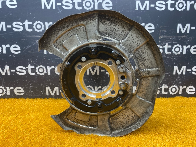 кулак поворотный, 1000 рублей, Красноярск