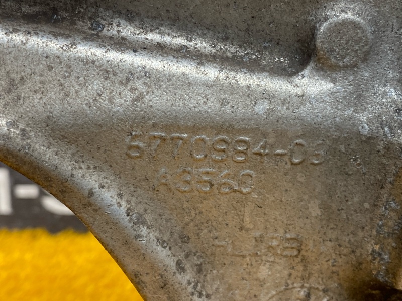 кулак поворотный, 1000 рублей, Красноярск