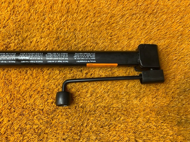 домкрат, 2000 рублей, Красноярск