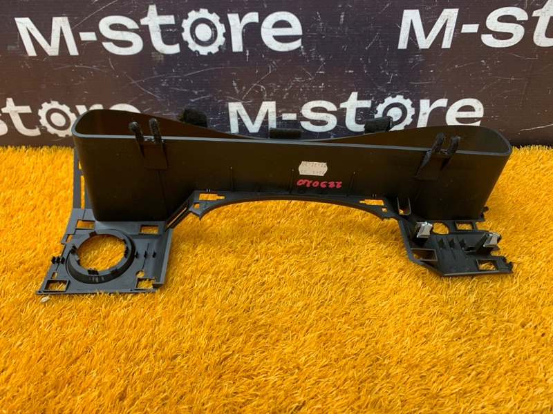 накладка щитка приборов, 1000 рублей, Красноярск