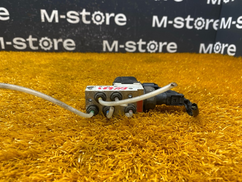 Блок клапанов пневмоподвески, 4900 рублей, Красноярск