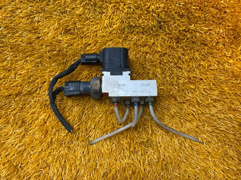 Блок клапанов пневмоподвески, 4900 рублей, Красноярск