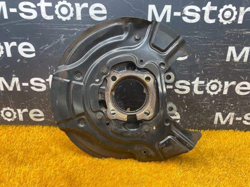 кулак поворотный, 2000 рублей, Красноярск