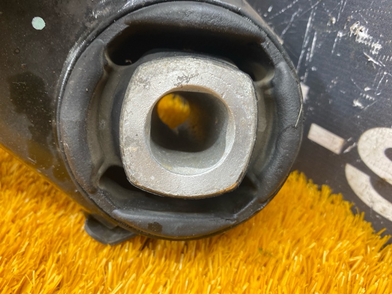 Балка поперечная (подрамник), 2500 рублей, Красноярск