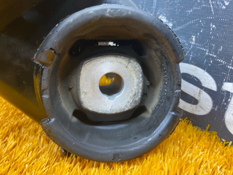 Балка поперечная (подрамник), 2500 рублей, Красноярск