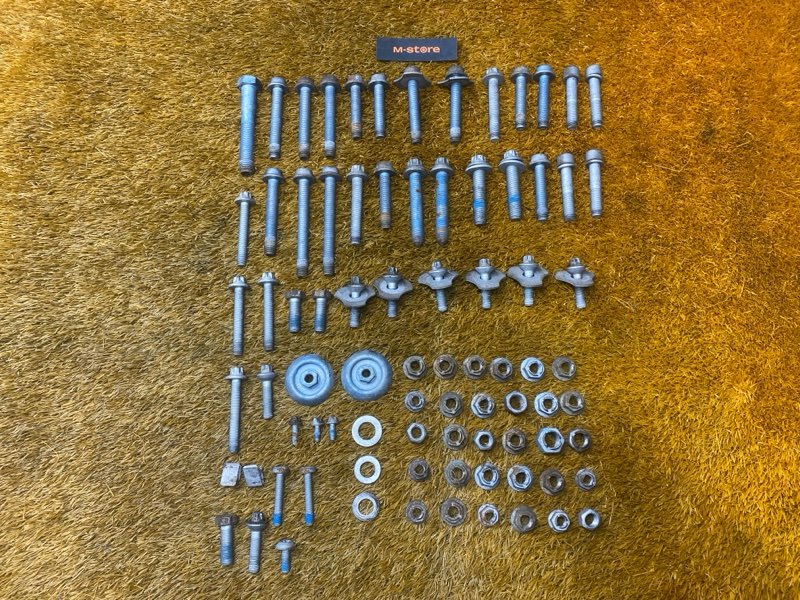 Болты и гайки задней подвески, 900 рублей, Красноярск