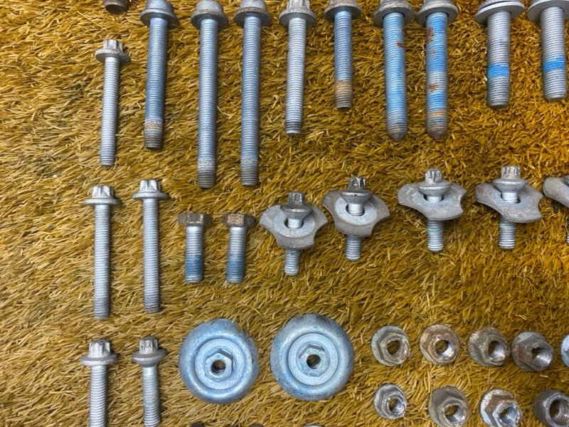 Болты и гайки задней подвески, 900 рублей, Красноярск