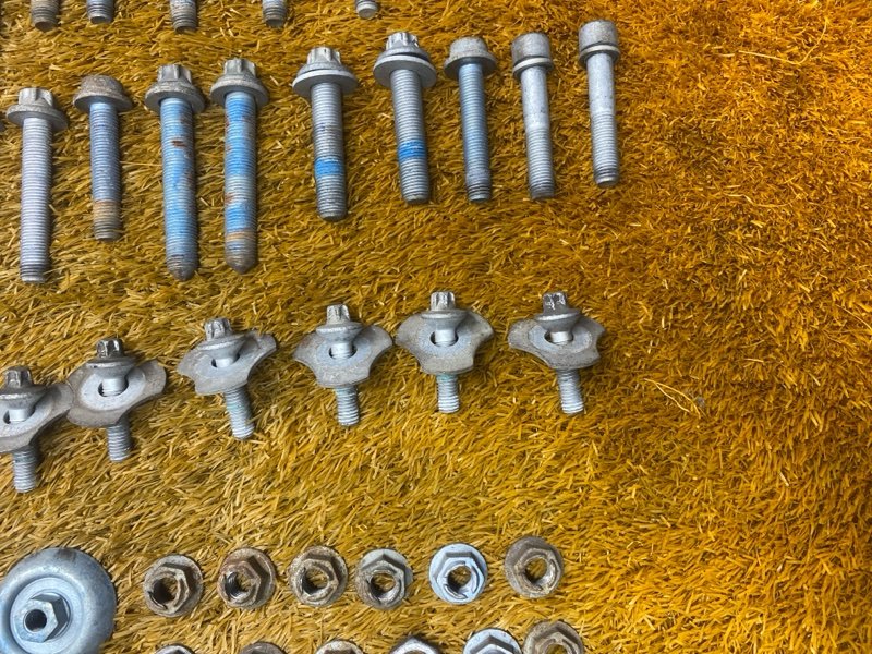 Болты и гайки задней подвески, 900 рублей, Красноярск