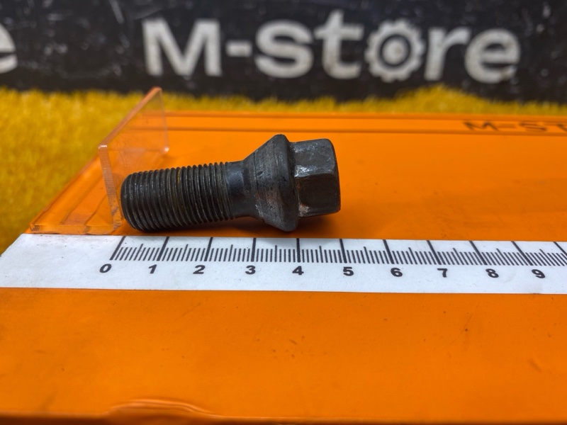 болт колесный, 2000 рублей, Красноярск