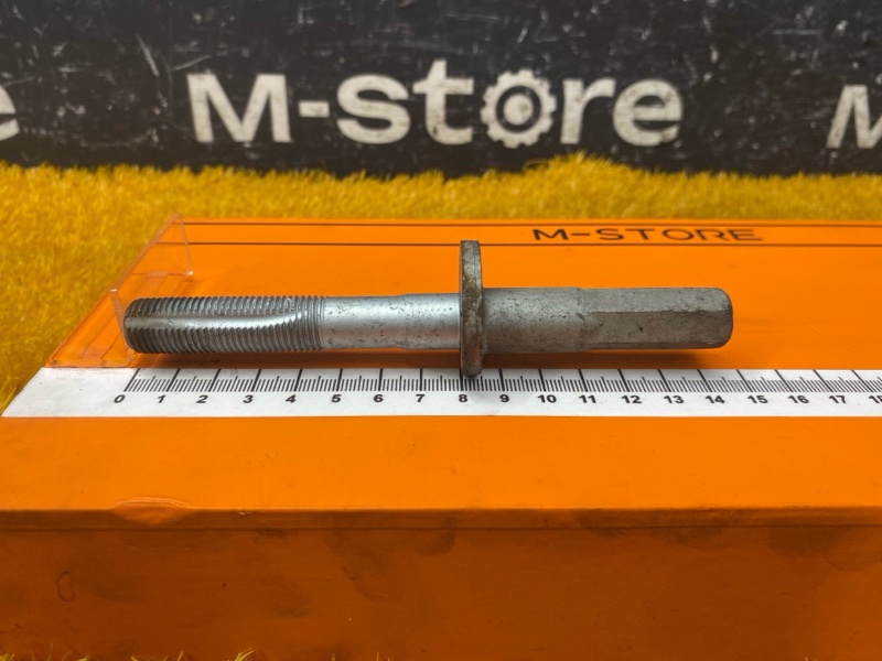 Болт развальный, 700 рублей, Красноярск