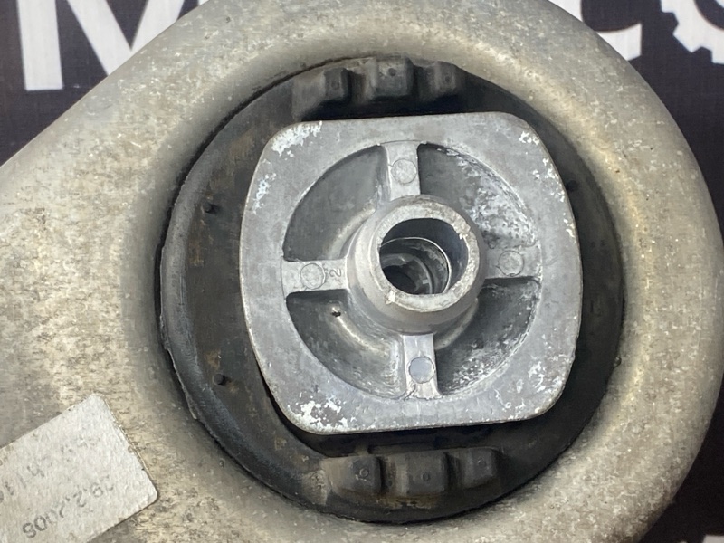 Балка поперечная (подрамник), 1700 рублей, Красноярск