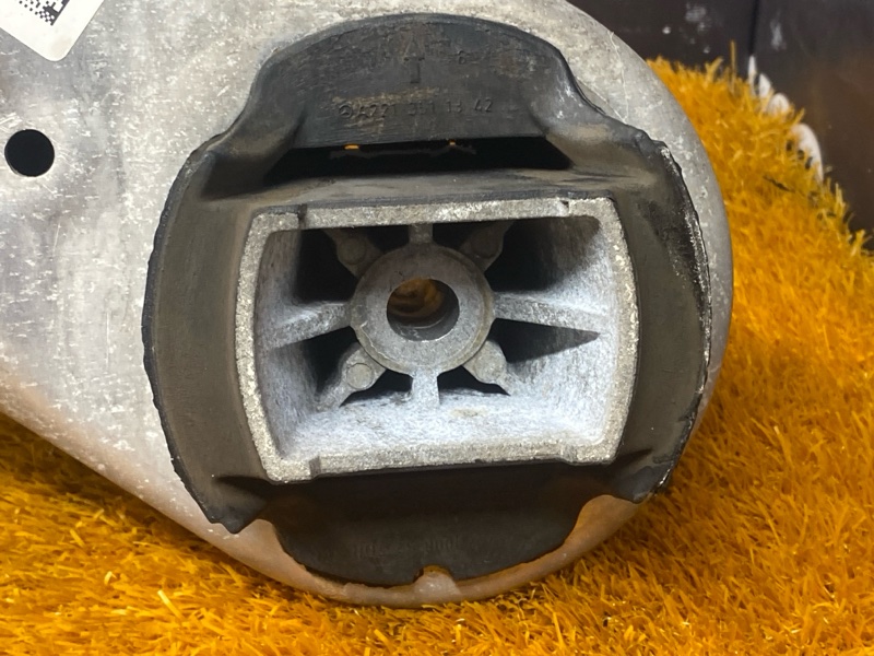 Балка поперечная (подрамник), 1700 рублей, Красноярск