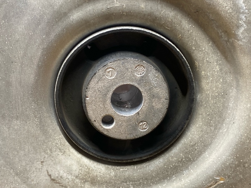 Балка поперечная (подрамник), 1700 рублей, Красноярск