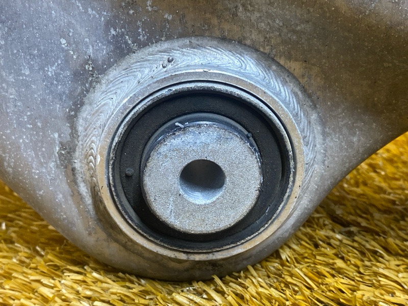 Балка поперечная (подрамник), 1700 рублей, Красноярск