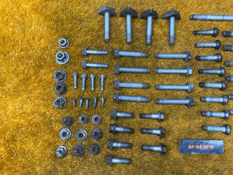 Болты и гайки задней подвески, 700 рублей, Красноярск