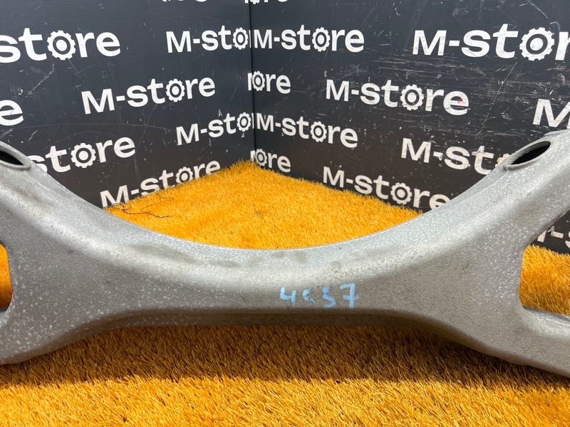 Балка поперечная (подрамник), 700 рублей, Красноярск