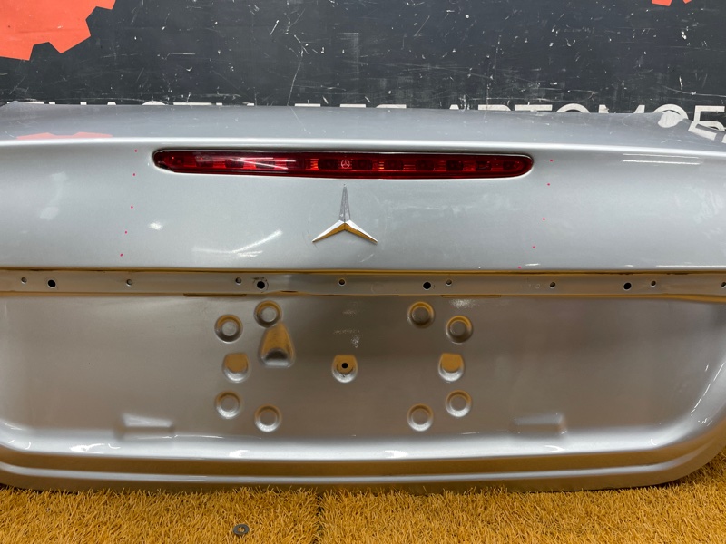 крышка багажника, 1000 рублей, Красноярск