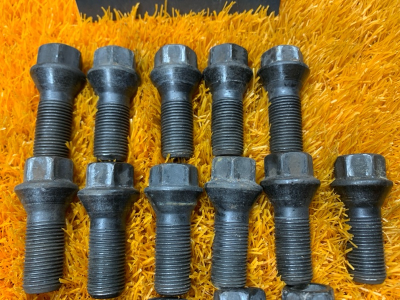 болт колесный, 1600 рублей, Красноярск