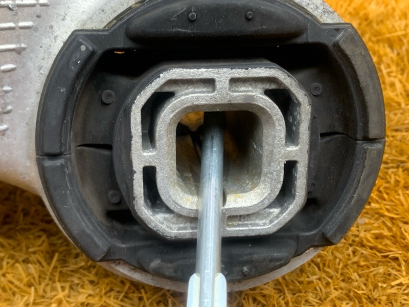 Балка поперечная (подрамник), 3000 рублей, Красноярск