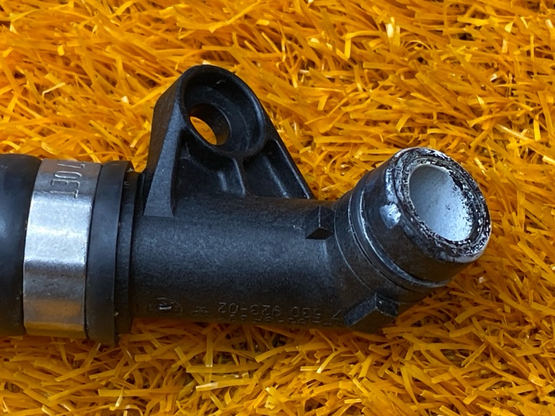 Патрубок системы охлаждения, 300 рублей, Красноярск