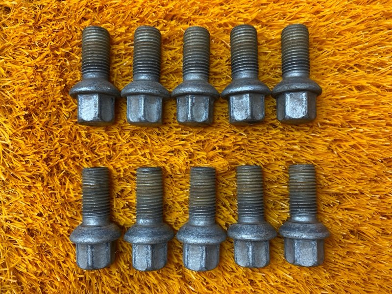 болт колесный, 2000 рублей, Красноярск