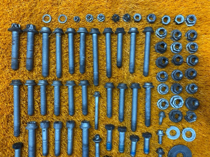 Болты и гайки задней подвески, 800 рублей, Красноярск