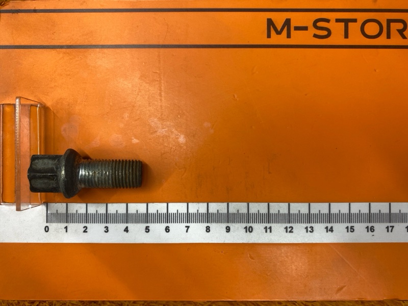 болт колесный, 2000 рублей, Красноярск