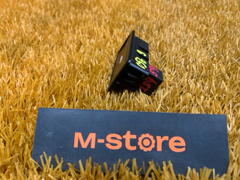 кнопка закрывания багажника, 1000 рублей, Красноярск